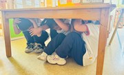 以“练”促防，临“震”不慌　——记张家港市南沙幼儿园防震演练活动