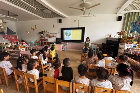 爱暖重阳，孝润童心　——记张家港市南沙幼儿园重阳节主题系列活动
